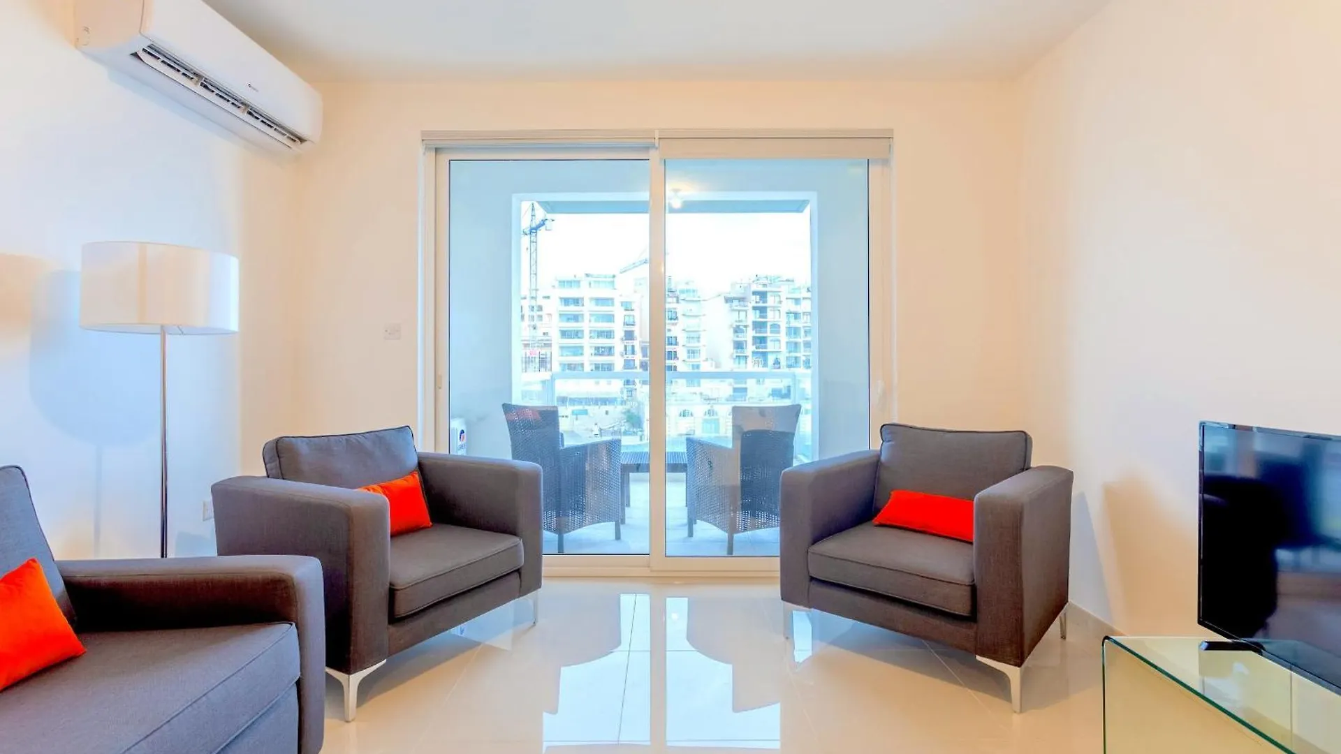 Saint Julian'S - Seafront Cityapartmentstay 0*, Saint Julian's Malta
