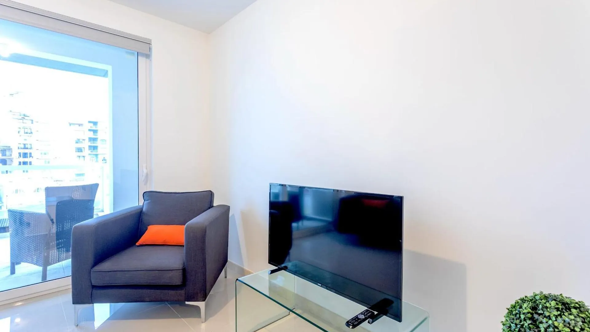 Saint Julian'S - Seafront Cityapartmentstay 0*, Saint Julian's