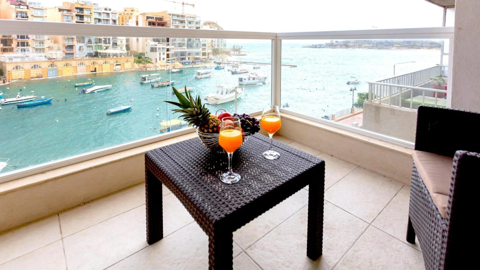 Apartment Saint Julian'S - Seafront Cityapartmentstay